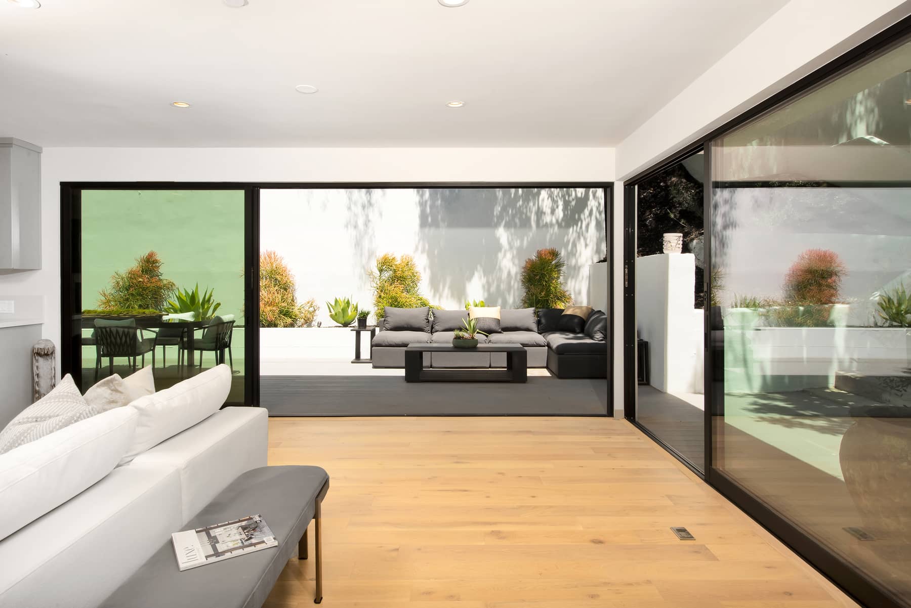 Stunning Modern in Beverly Hills with ADU