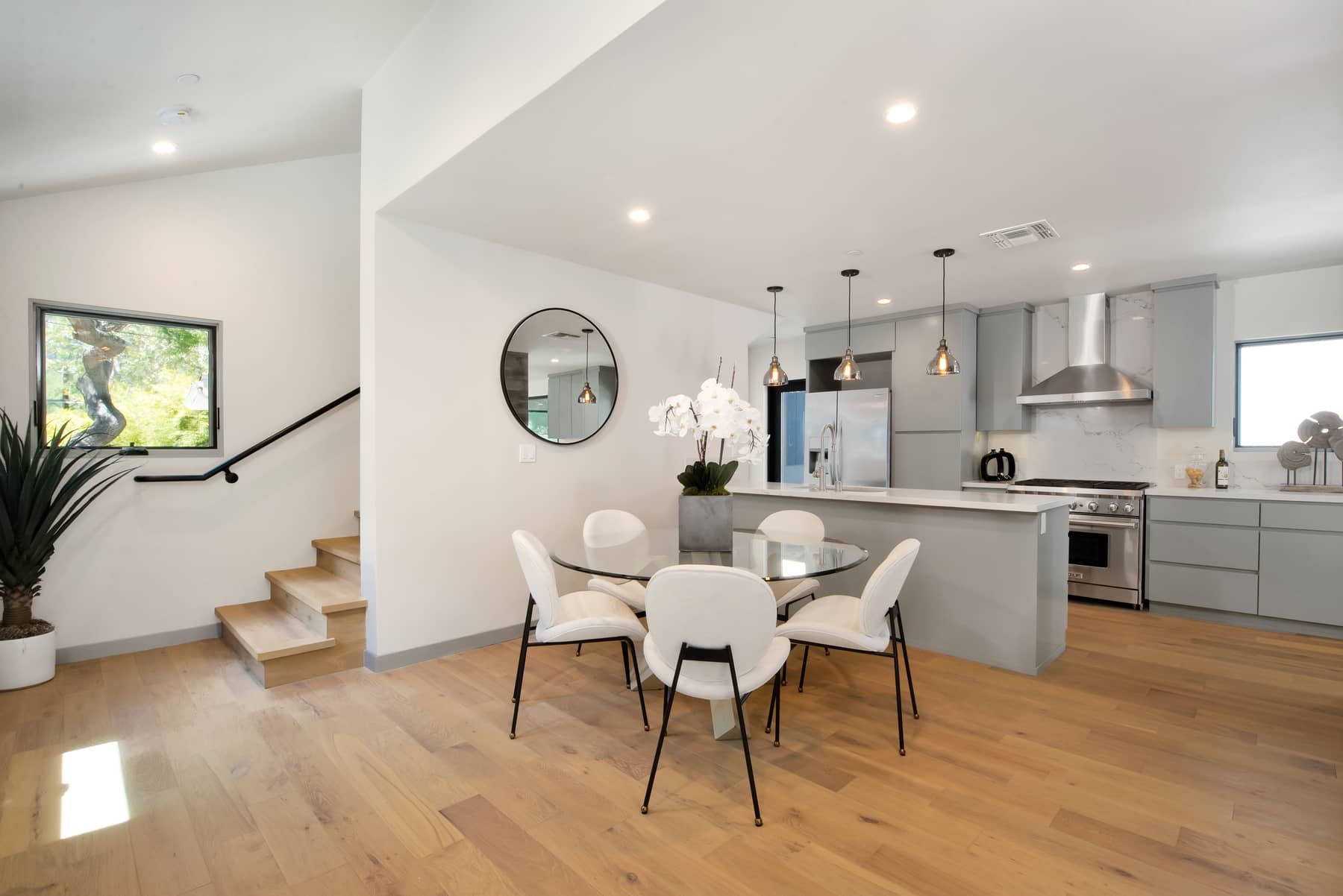 Stunning Modern in Beverly Hills with ADU