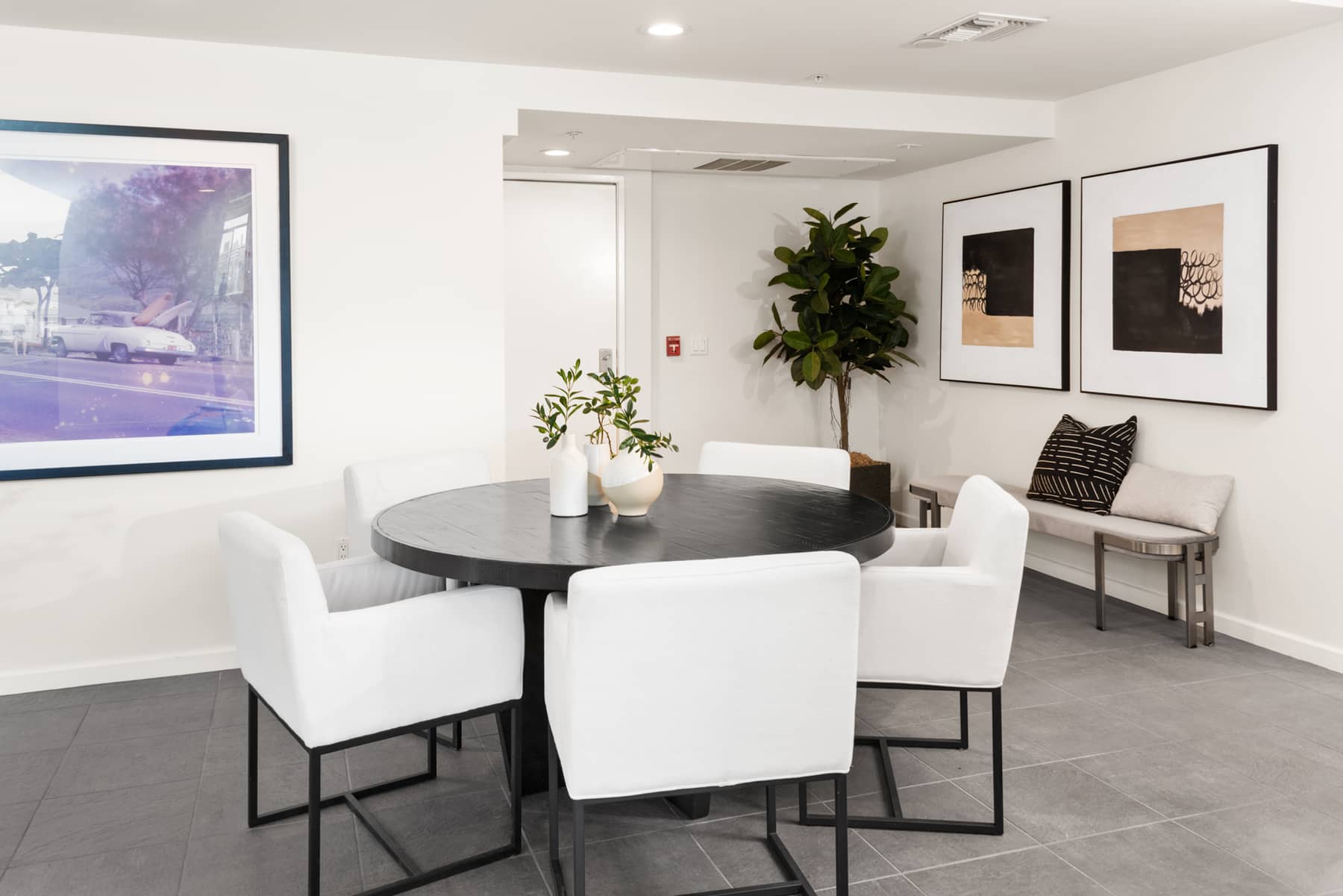 Stunning Contemporary Penthouse in Prime Westwood
