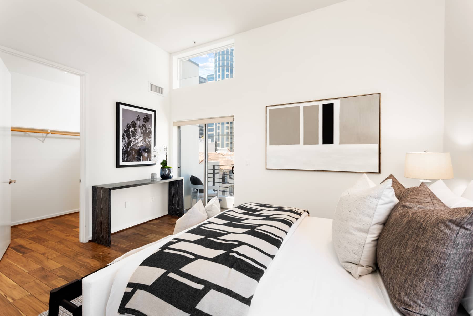 Stunning Contemporary Penthouse in Prime Westwood
