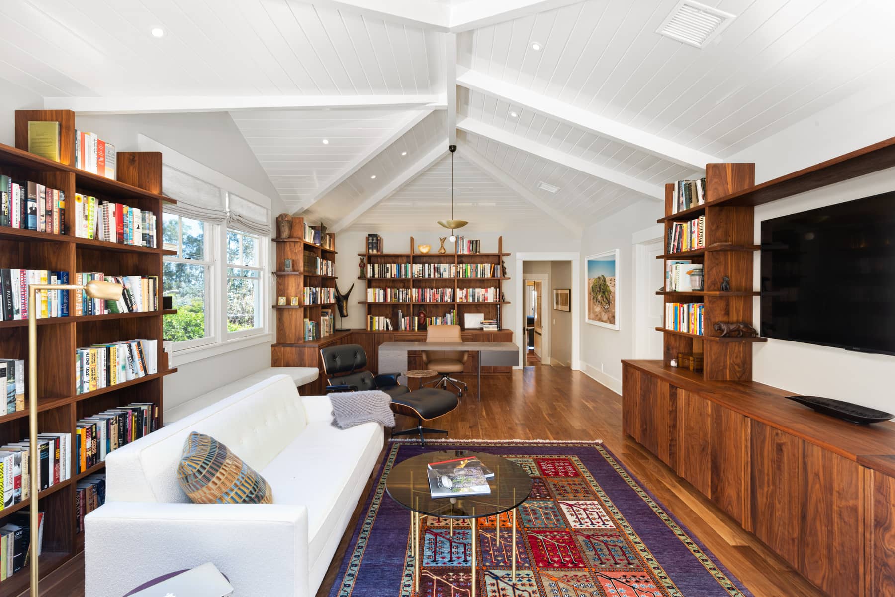 Top Quality Traditional with Pool and Guest House