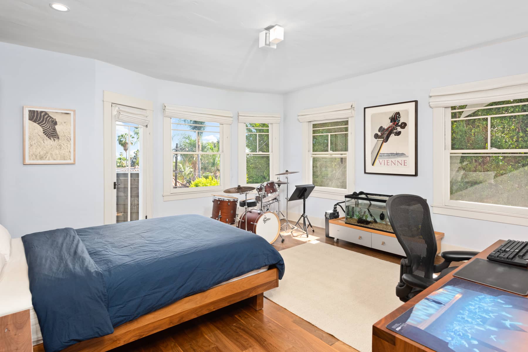 Top Quality Traditional with Pool and Guest House