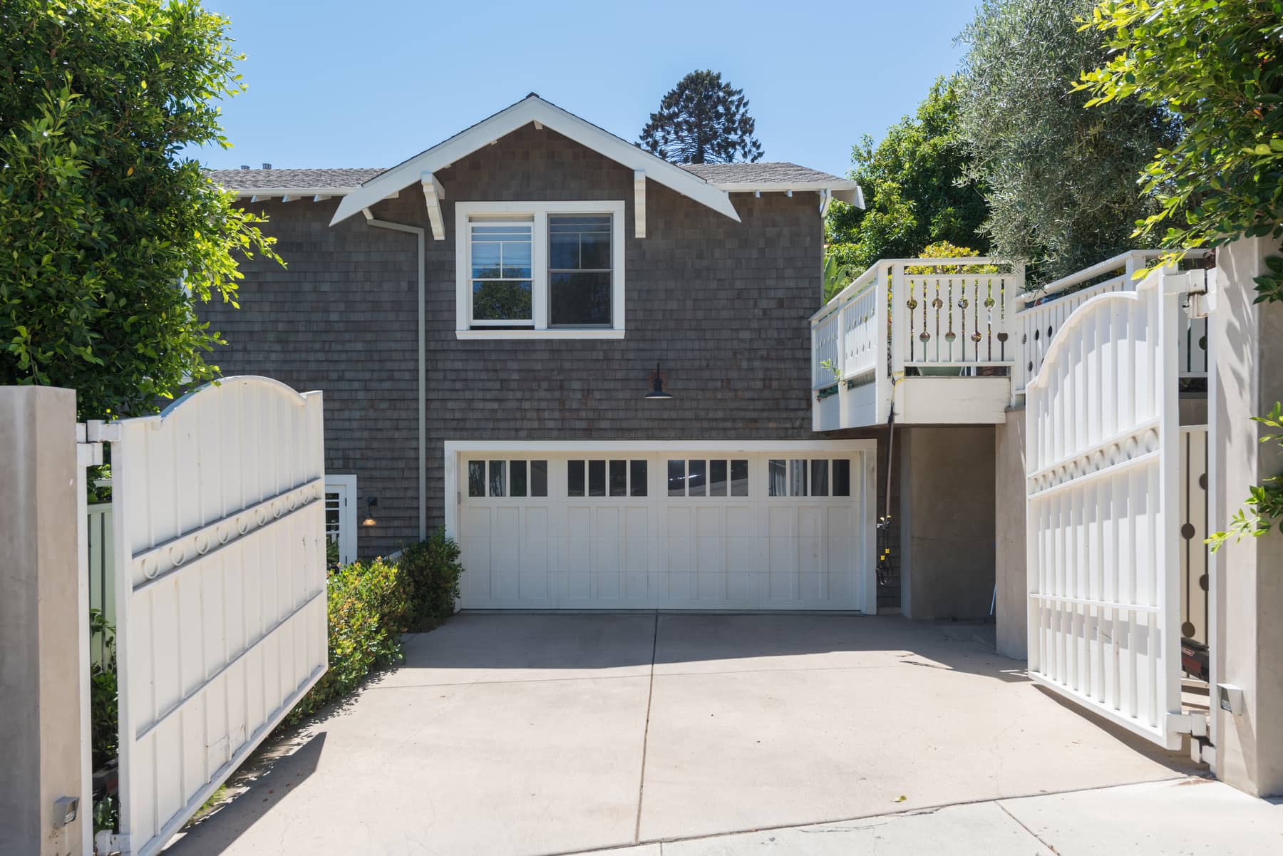 Top Quality Traditional with Pool and Guest House